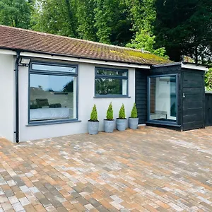 Secluded Studio With Private Gated Access- The Pavilion Holiday home